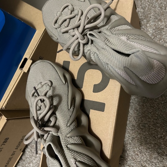 Yeezy 450 Stone Flax - Picture 3 of 5